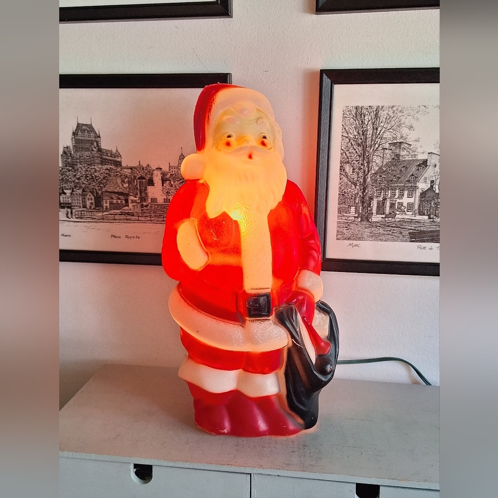 Santa Claus illuminated 1968